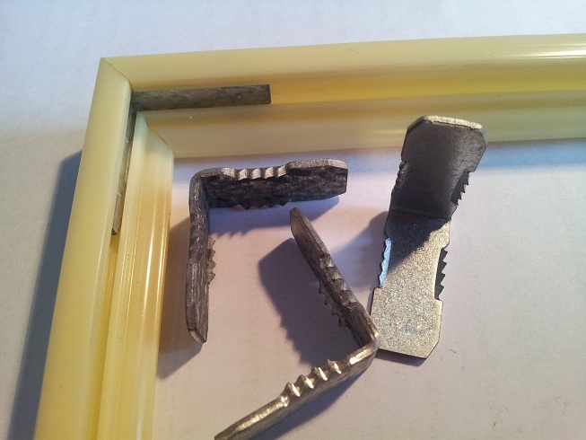 GMPLAST профиль пластиковые обрамления, отпечатки установлены